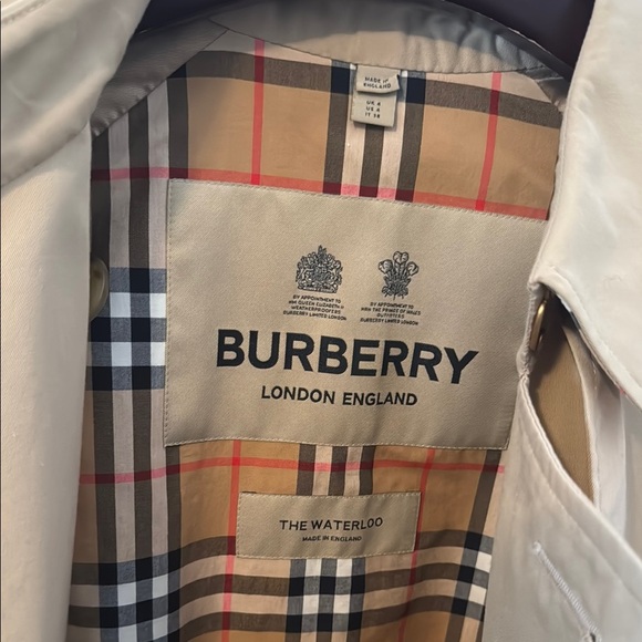 Burberry Waterloo Trench Coat - Picture 4 of 13
